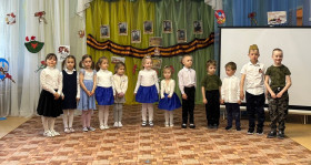 Сегодня в нашем детском саду в разновозрастной группе прошел праздник, посвященный Дню Победы.