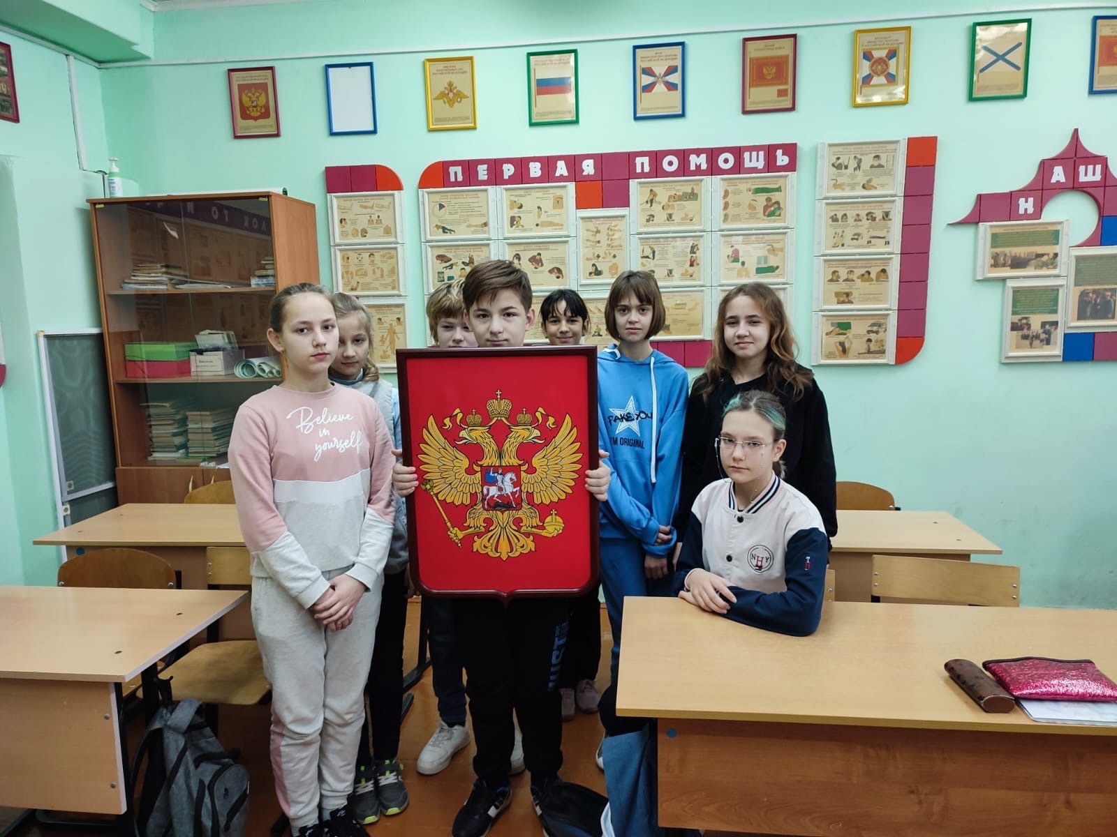 Учащиеся 6 и 7 класса сыграли в настольную игру «История российского герба».