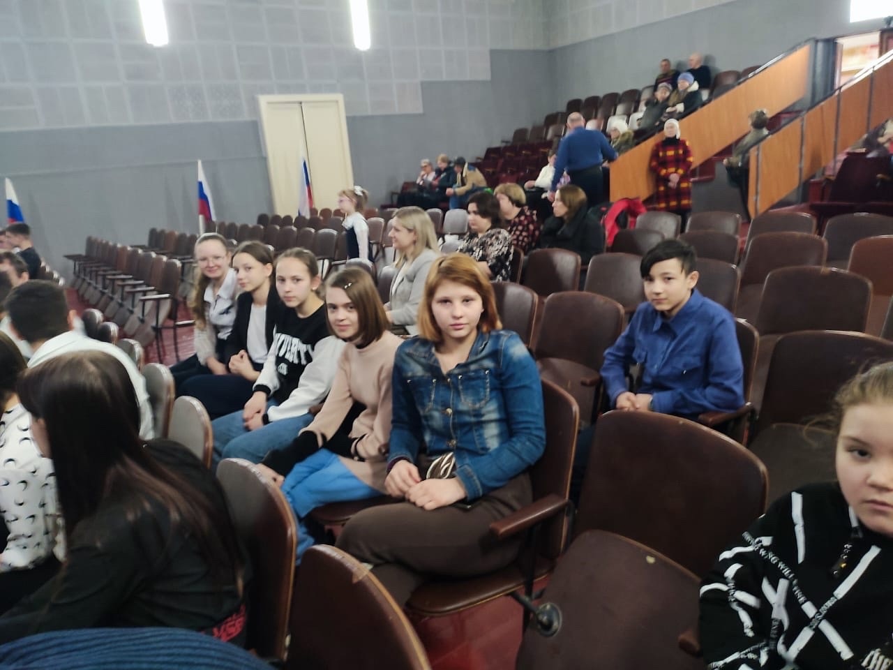 Обучающиеся МКОУ «Краснобогатырский ЦО»посетили праздничное мероприятие в Гремячевском ЦКДО, посвященное 23 февраля.