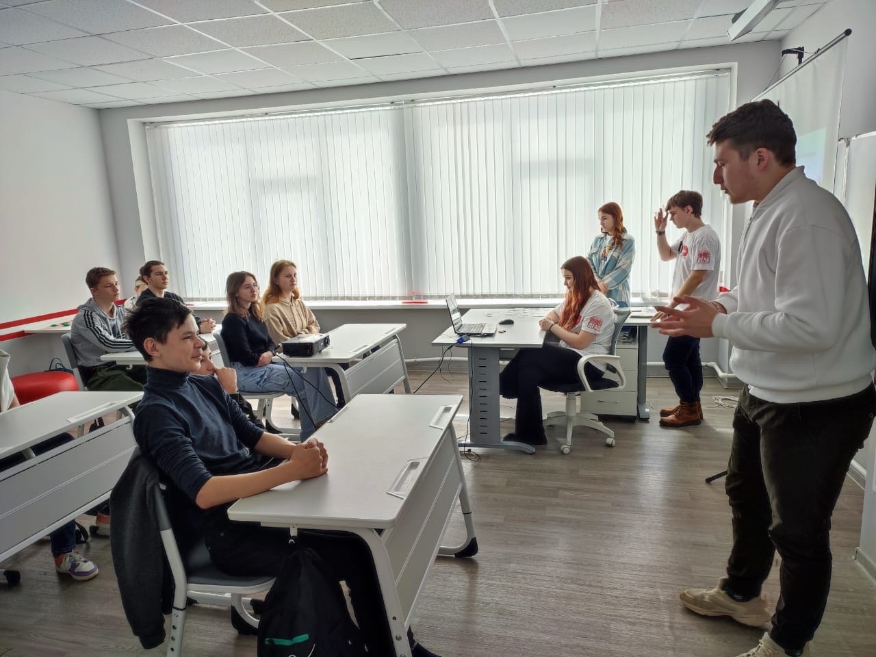 Сегодня прошла встреча обучающихся 8-11 классов с представителями &amp;quot;Новомосковского политехнического колледжа&amp;quot;.
