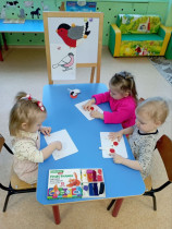 9 января, отмечается замечательный экологический праздник - День снегиря! .