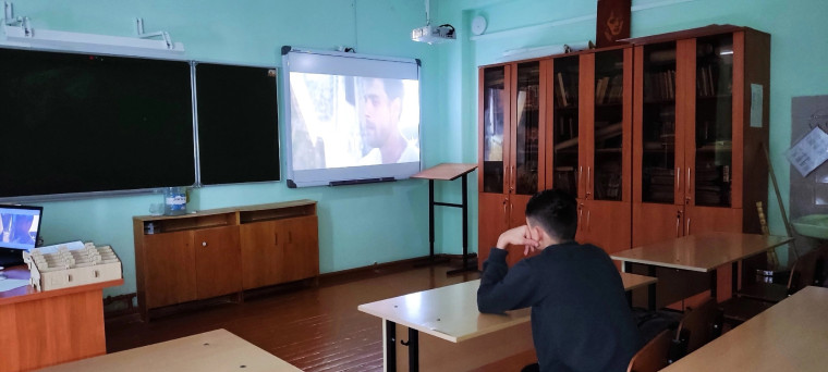 В 10 классе прошел классный час, посвященный Международному Дню инвалидов.