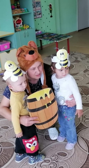 В группе раннего возраста прошло развлечение "Медовый Спас".