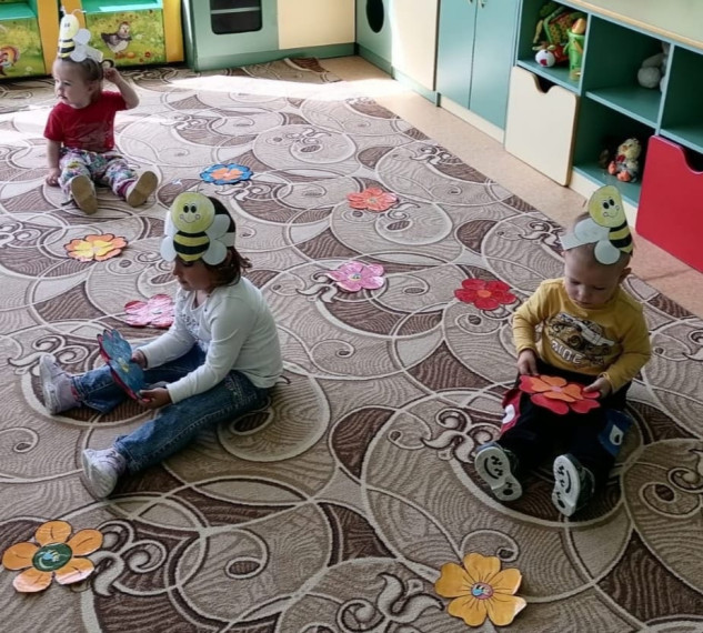 В группе раннего возраста прошло развлечение "Медовый Спас".