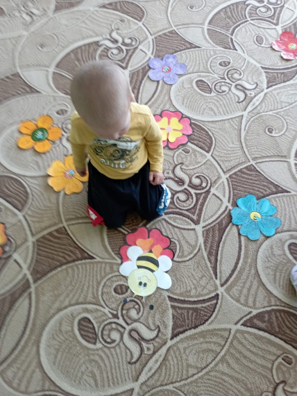 В группе раннего возраста прошло развлечение "Медовый Спас".