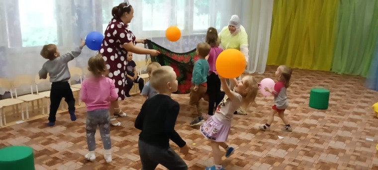 Праздник Мыльных пузырей в детском саду.