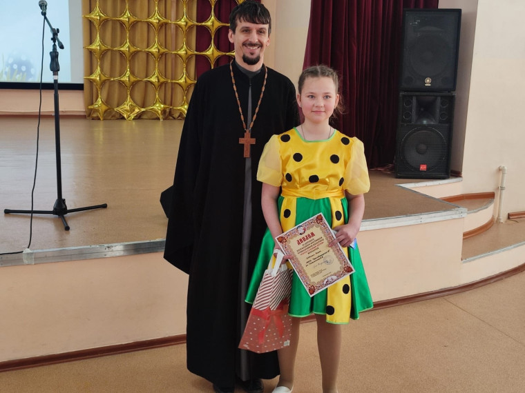 Сегодня обучающиеся школы приняли участие в XI детском Пасхальном фестивале православной культуры " Пасха глазами детей!.